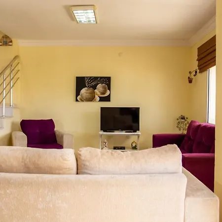 מלון Summer House With Garden And Nature View In Cesme