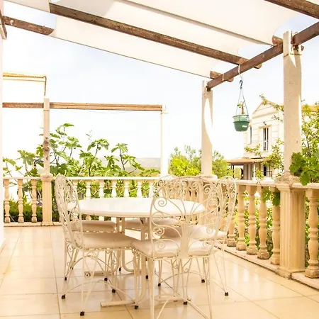 Summer House With Garden And Nature View In Cesme Hotel Ildiri