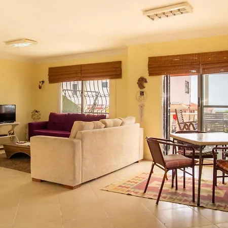 Summer House With Garden And Nature View In Cesme 3*