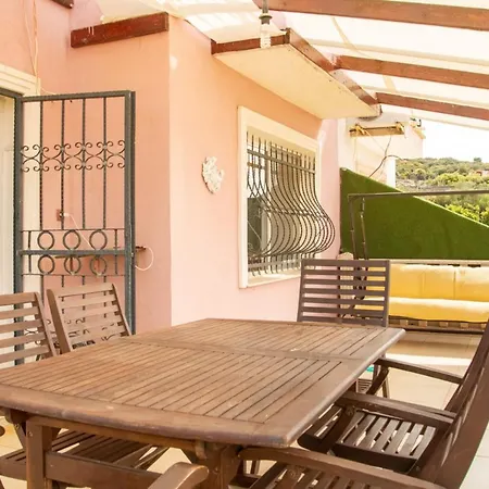 Hotel Summer House With Garden And Nature View In Cesme 3*