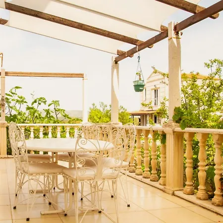 Summer House With Garden And Nature View In Cesme Hotel Ildiri