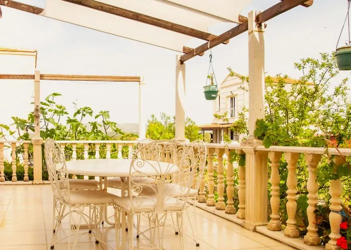 Summer House With Garden And Nature View In Cesme מלון Ildiri